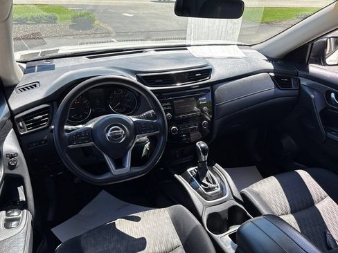 Used 2017 Nissan Rogue S AWD/4WD image 11