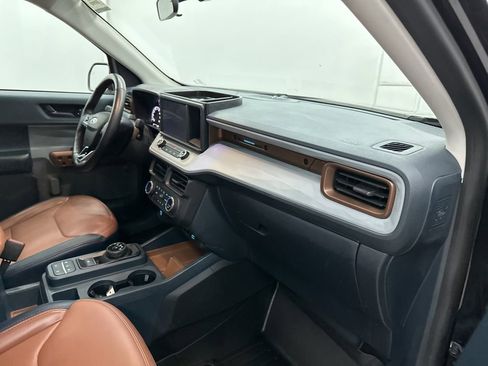 Used 2022 Ford Maverick Lariat w/ Lariat Luxury Package image 28