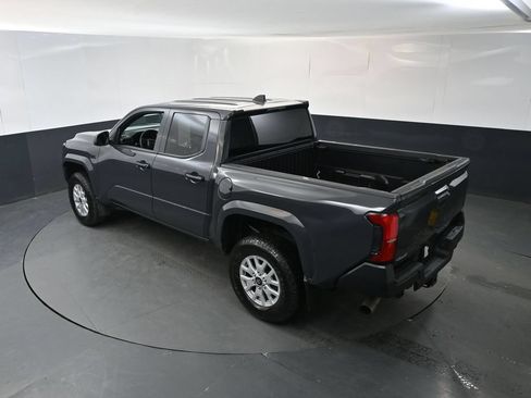 Used 2024 Toyota Tacoma SR AWD/4WD image 31