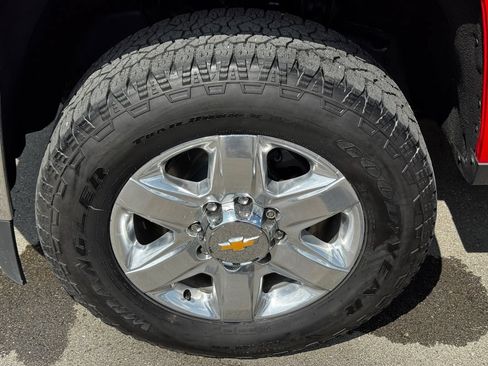 Used 2019 Chevrolet Silverado 2500 LTZ w/ LTZ Plus Package AWD/4WD image 47
