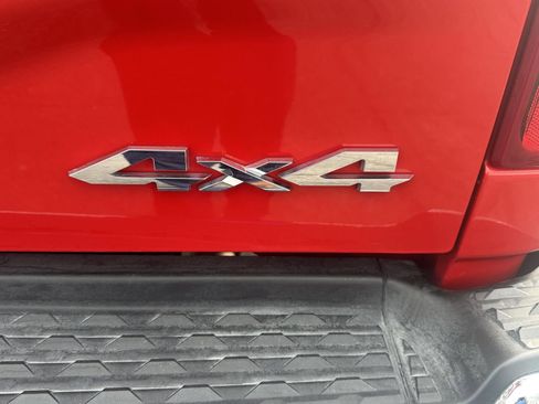 Used 2024 RAM 2500 Big Horn w/ Bed Utility Group image 5