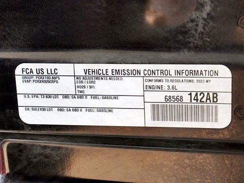 Used 2023 Jeep Grand Cherokee L Laredo RWD image 37