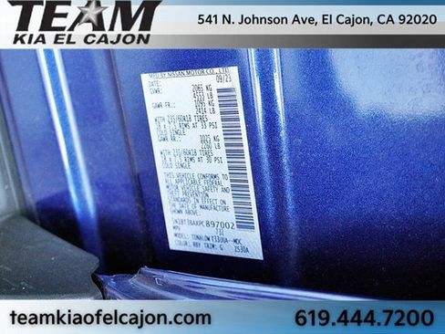 Used 2023 Nissan Rogue SV image 31