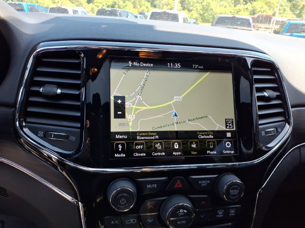 Used 2021 Jeep Grand Cherokee Limited w/ Sun & Sound Group AWD/4WD image 10