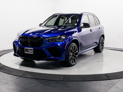 Used 2023 BMW X5 M image 3