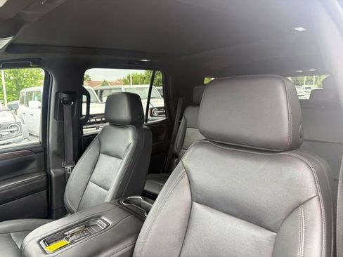 Used 2023 Chevrolet Tahoe Z71 AWD/4WD image 16
