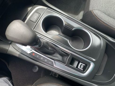 Used 2022 Chevrolet Equinox LT image 38