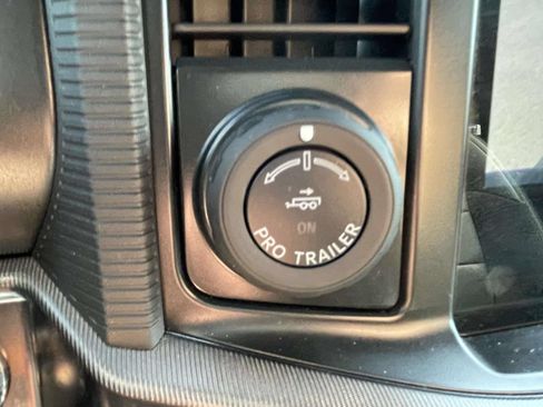 Used 2025 Ford F150 Raptor AWD/4WD image 28