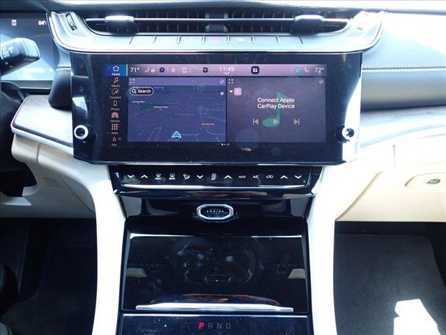 New 2026 Jeep Grand Cherokee Limited w/ Limited Altitude Package AWD/4WD image 19