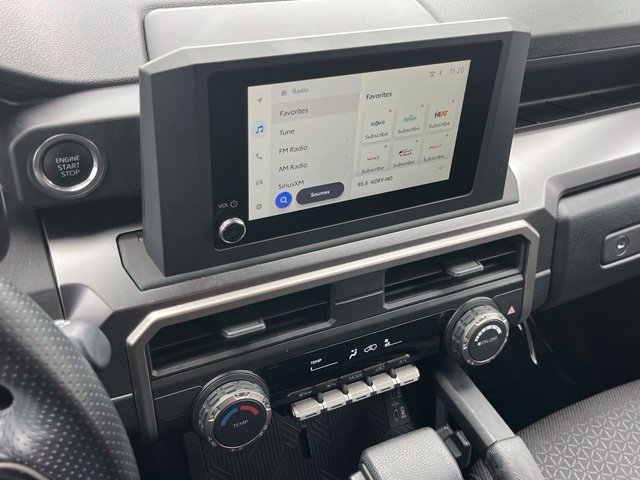 Used 2025 Toyota 4Runner SR5 AWD/4WD image 15