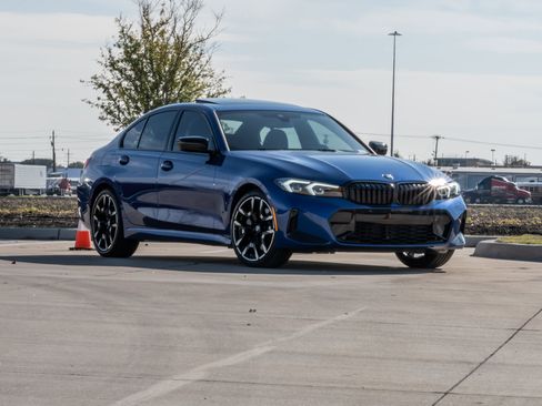 New 2026 BMW 330i xDrive 330i NA xDrive w/ M Sport Package image 2