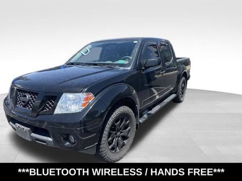 Used 2020 Nissan Frontier SV w/ Midnight Edition Floor Mats AWD/4WD image 3