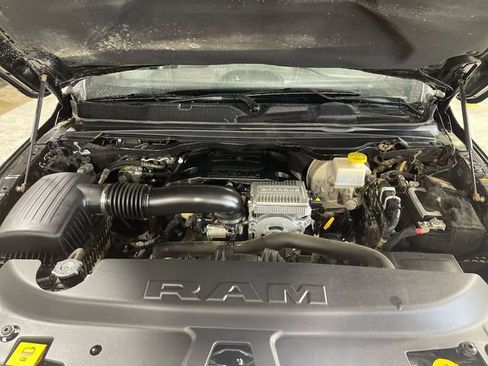 Used 2024 RAM 1500 Laramie AWD/4WD image 26