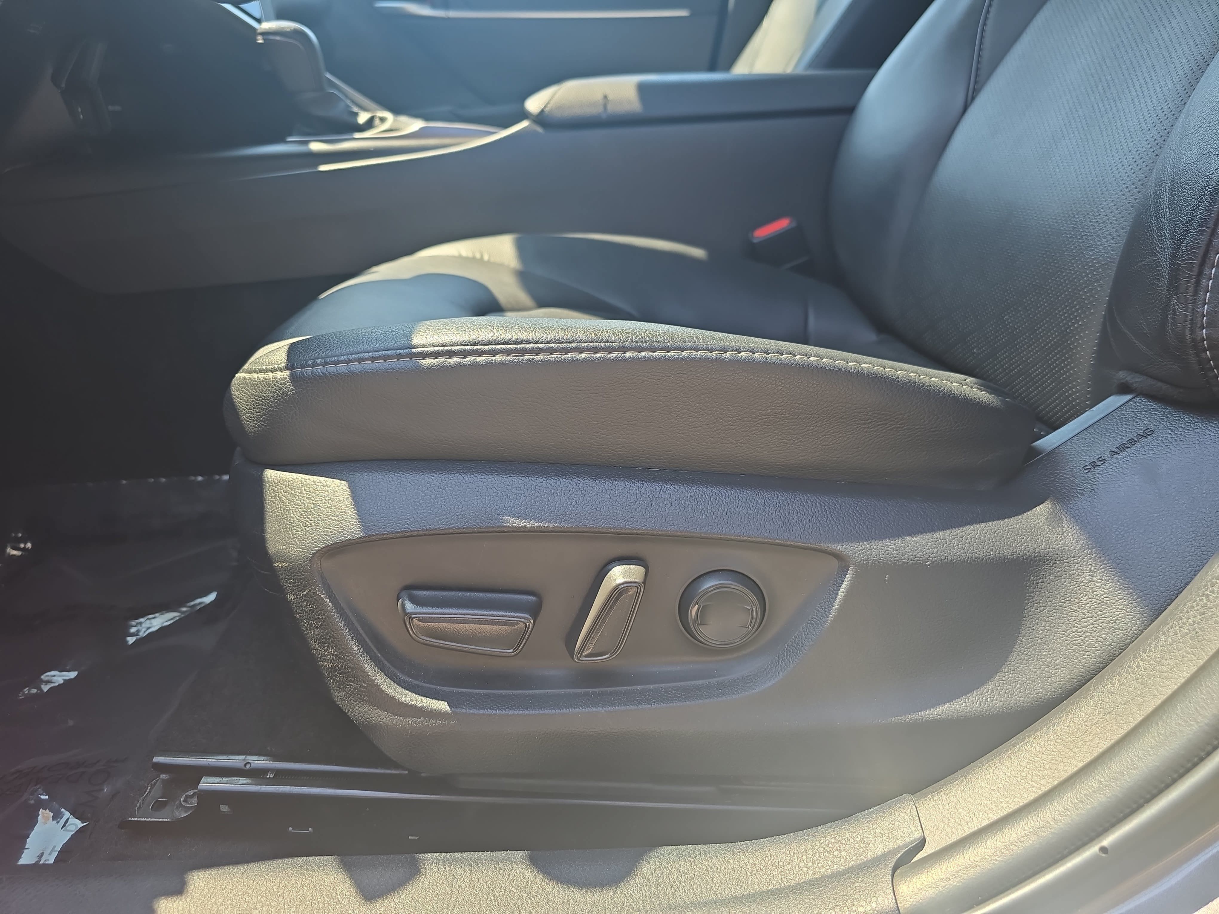 Used 2024 Toyota Camry XSE FWD image 28