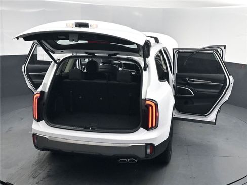 New 2025 Kia Telluride EX image 30