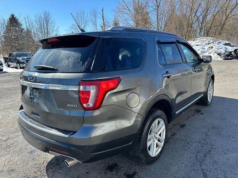 Used 2018 Ford Explorer XLT w/ Equipment Group 202A image 14