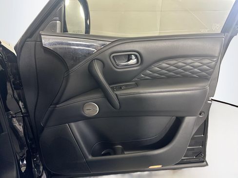 Used 2022 INFINITI QX80 Sensory w/ Cargo Package image 34