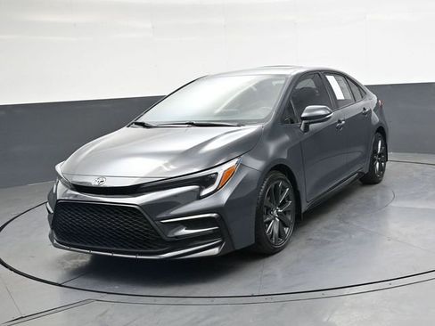 Used 2024 Toyota Corolla XSE FWD image 9