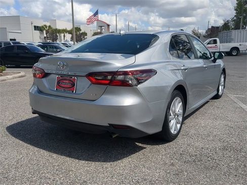 Certified 2023 Toyota Camry LE image 4
