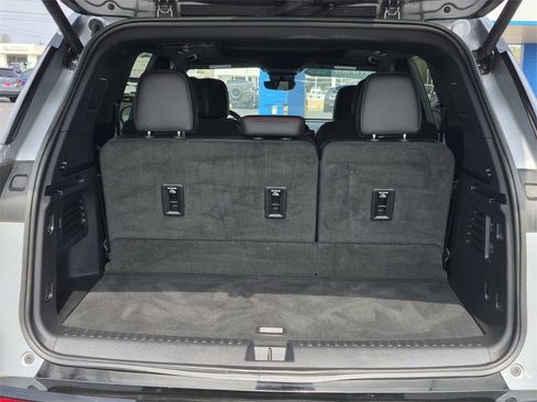 Certified 2025 Chevrolet Traverse RS w/ LPO, Floor Liner Package image 8