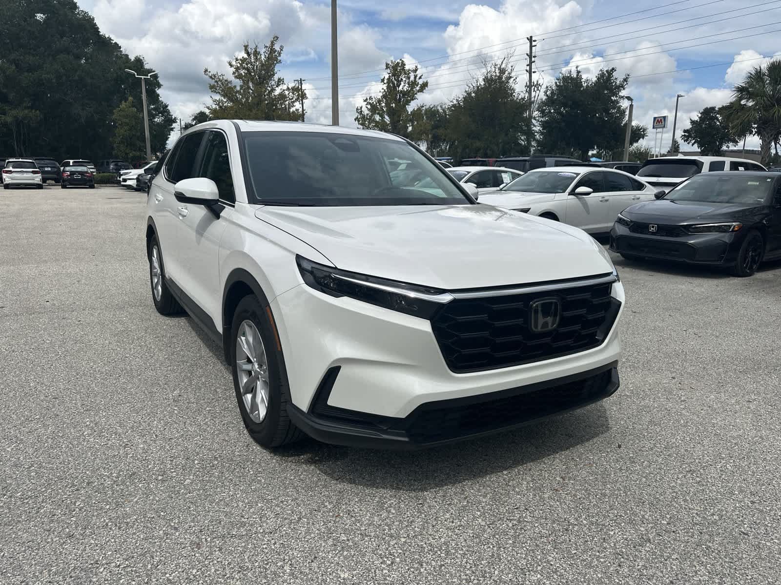 Used 2025 Honda CR-V EX image 8