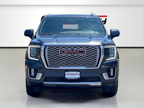 Used 2021 GMC Yukon Denali w/ Denali Ultimate Package AWD/4WD image 2