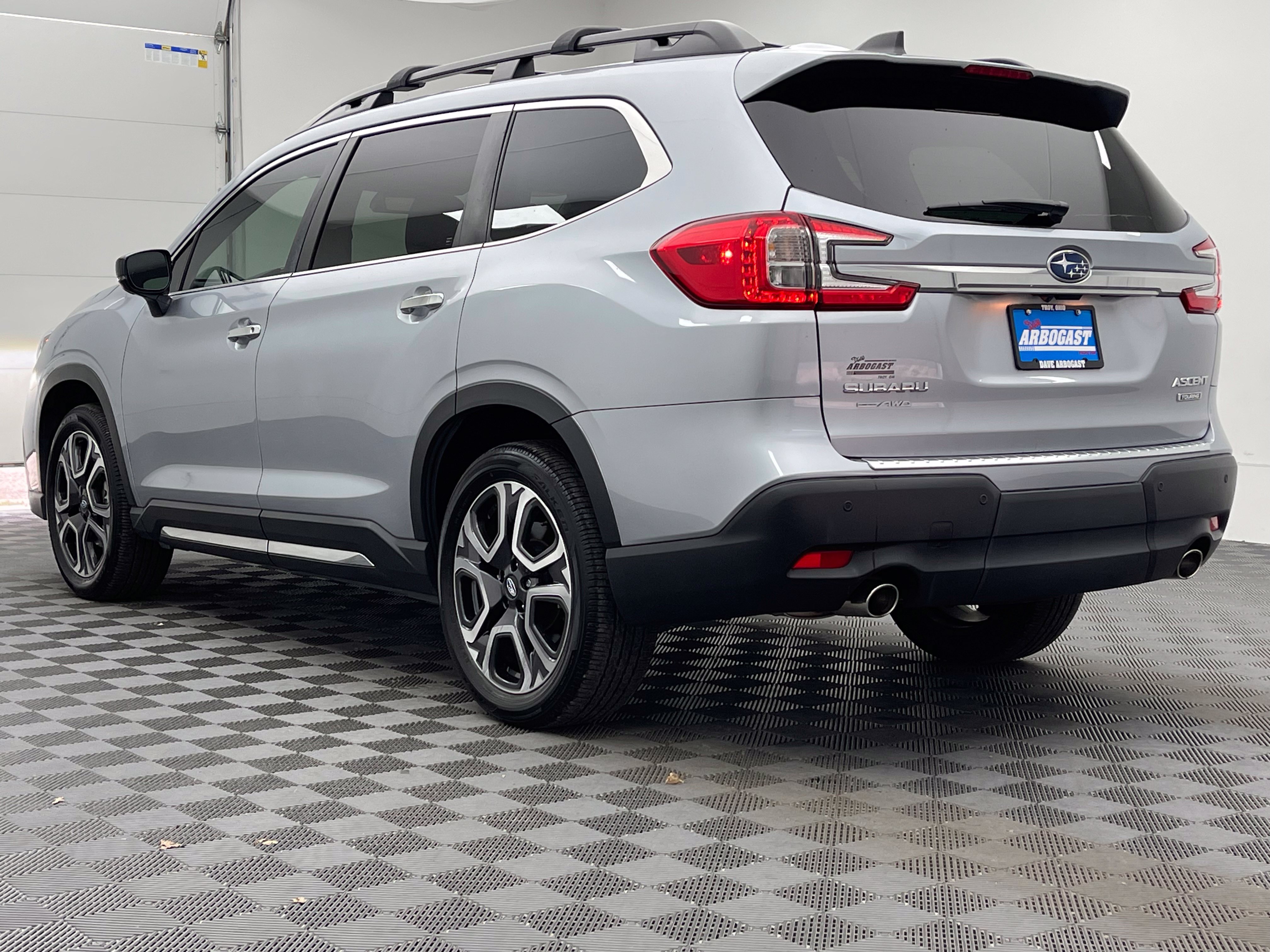 Used 2024 Subaru Ascent Touring AWD/4WD image 13