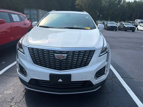Used 2023 Cadillac XT5 Premium Luxury AWD/4WD image 2