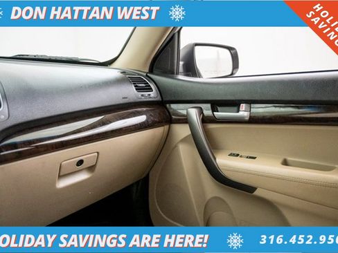 Used 2014 Kia Sorento EX image 16
