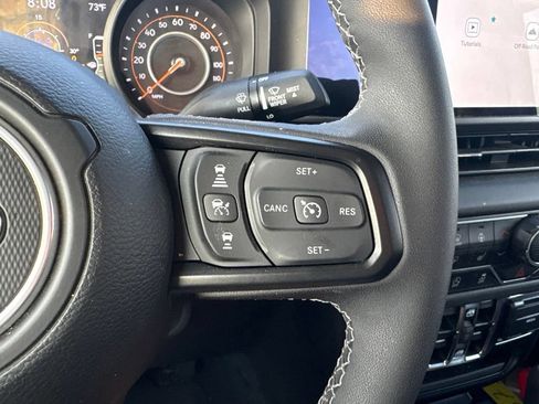 Used 2025 Jeep Gladiator Sport AWD/4WD image 20