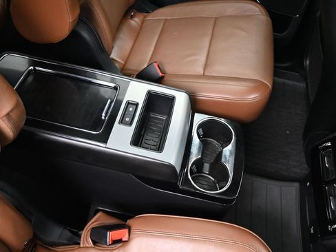 Used 2024 Lincoln Aviator Reserve w/ Equipment Group 201A AWD/4WD image 17