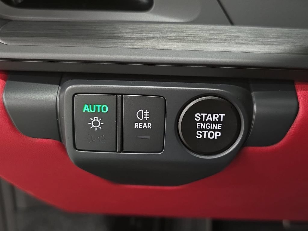 Certified 2026 Porsche 911 Targa 4 GTS AWD/4WD image 22