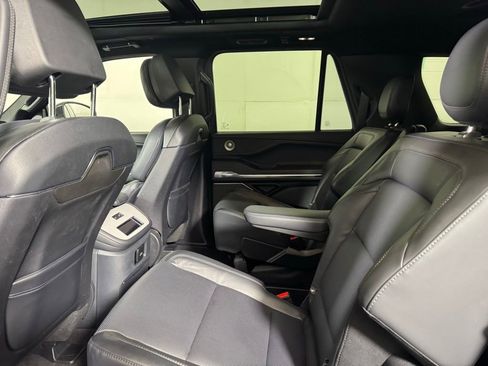 New 2025 Lincoln Navigator L Reserve w/ Jet Appearance Package image 53