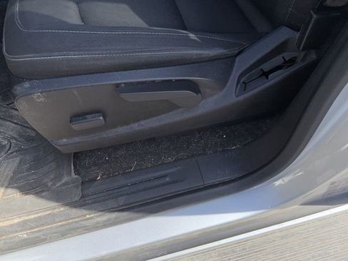 Used 2018 GMC Canyon SLE image 34