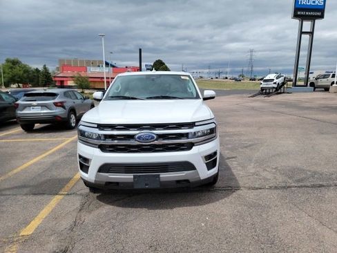 Used 2022 Ford Expedition Max Limited AWD/4WD image 2