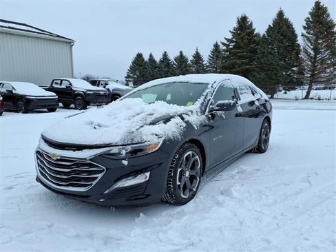 Used 2022 Chevrolet Malibu LT image 3