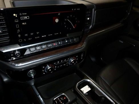 Used 2023 GMC Sierra 1500 SLT w/ SLT Premium Package image 28