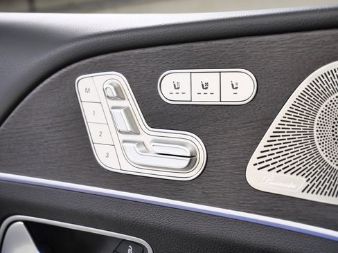 Certified 2026 Mercedes-Benz GLE 350 4MATIC image 32