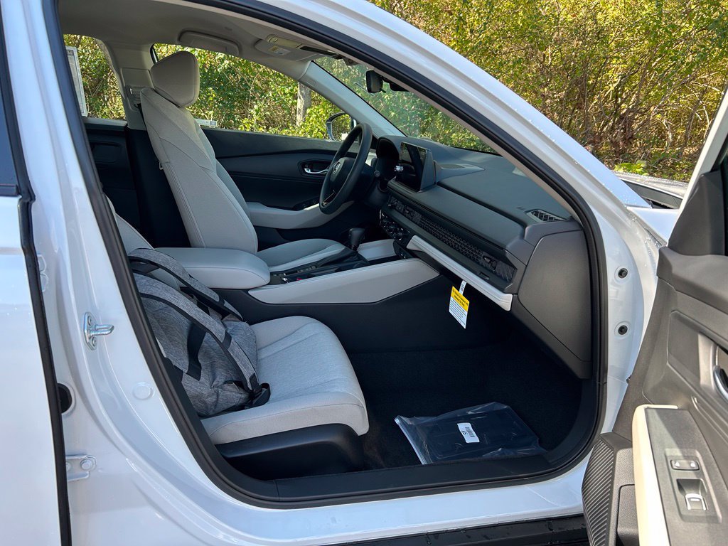 New 2026 Honda Accord LX image 9