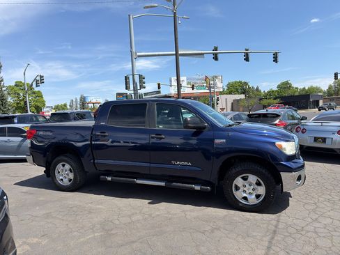 Used 2012 Toyota Tundra 4x4 CrewMax w/ TRD Off-Road Pkg image 9