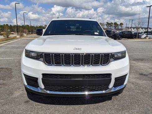 New 2026 Jeep Grand Cherokee L 2WD image 17