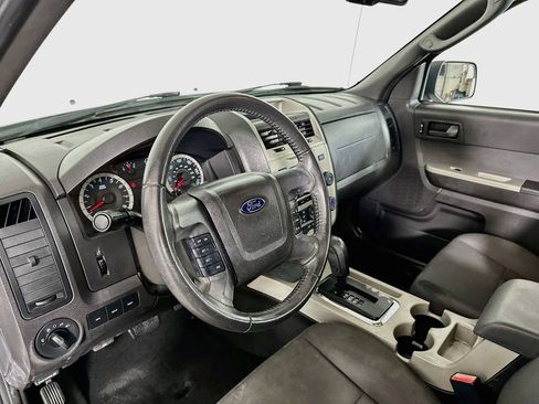 Used 2011 Ford Escape XLT w/ 202A Rapid Spec Order Code FWD image 10