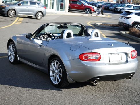 Used 2012 MAZDA MX-5 Miata Grand Touring w/ Premium Pkg image 10