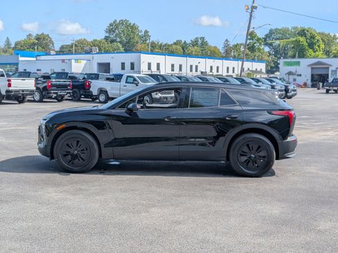 New 2025 Chevrolet Blazer EV LT image 12