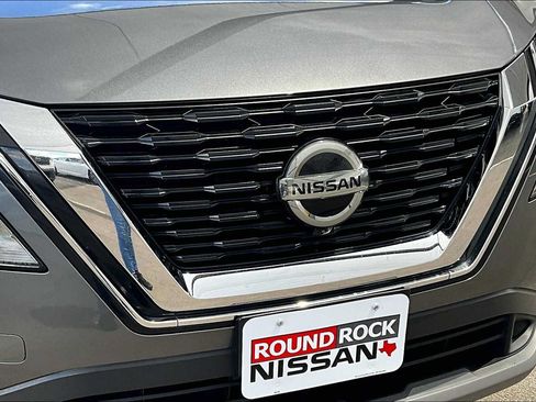 Used 2021 Nissan Rogue SV FWD image 29
