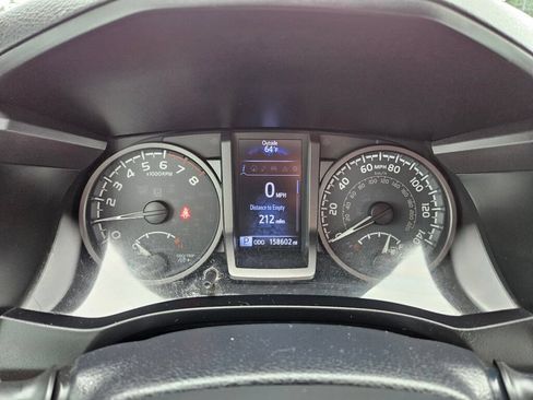 Used 2017 Toyota Tacoma TRD Off-Road w/ Tow Package RWD image 22