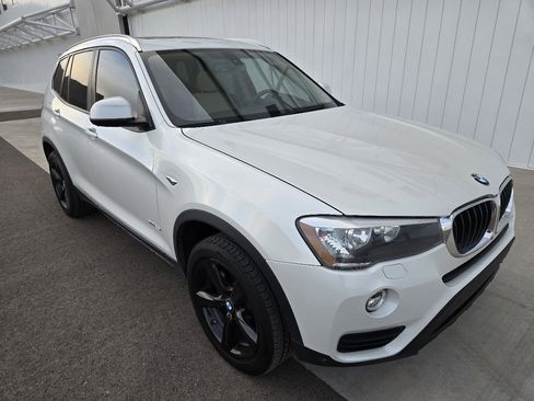 Used 2017 BMW X3 sDrive28i image 7
