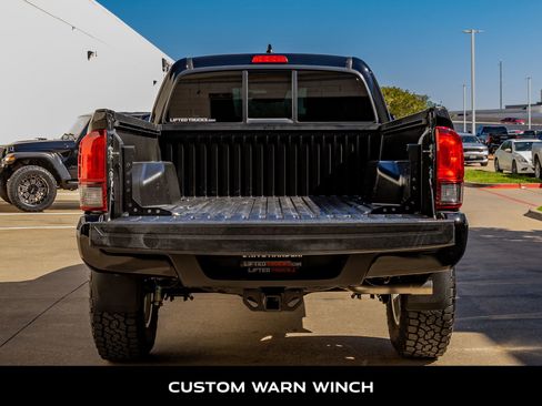 Used 2021 Toyota Tacoma SR5 image 8