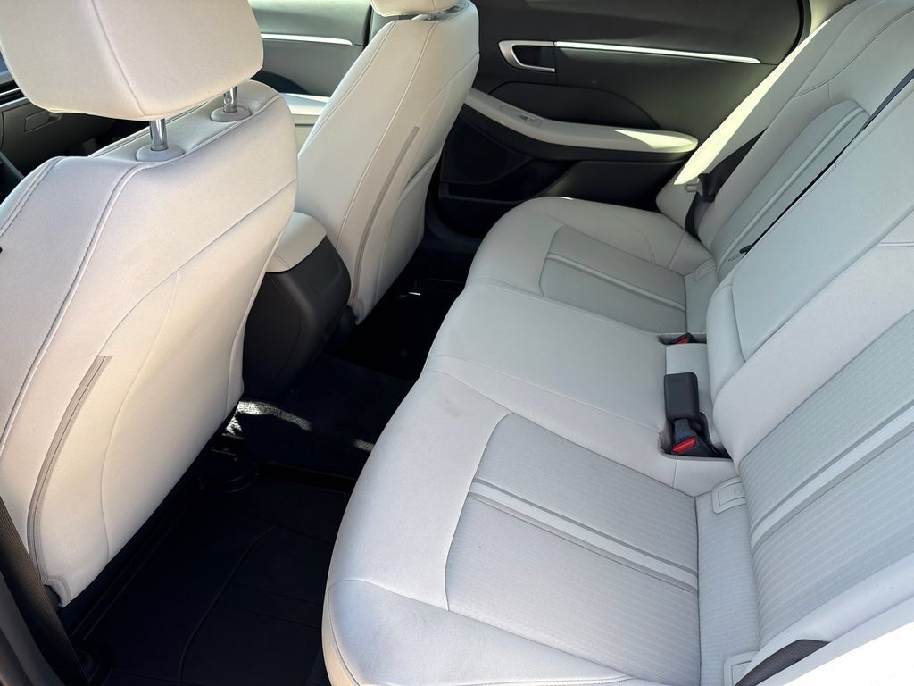 Used 2026 Hyundai Sonata SEL FWD image 15