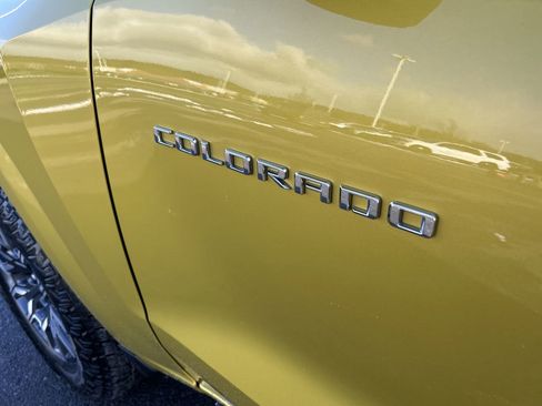 Used 2023 Chevrolet Colorado Z71 w/ Z71 Convenience Package 2 image 13